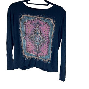 the classic black long sleeved open back with graphic front size medium